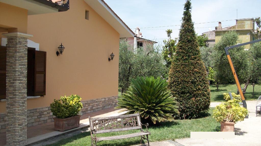 Il Giardino Degli Ulivi Acomodação com café da manhã Canneto  Exterior foto